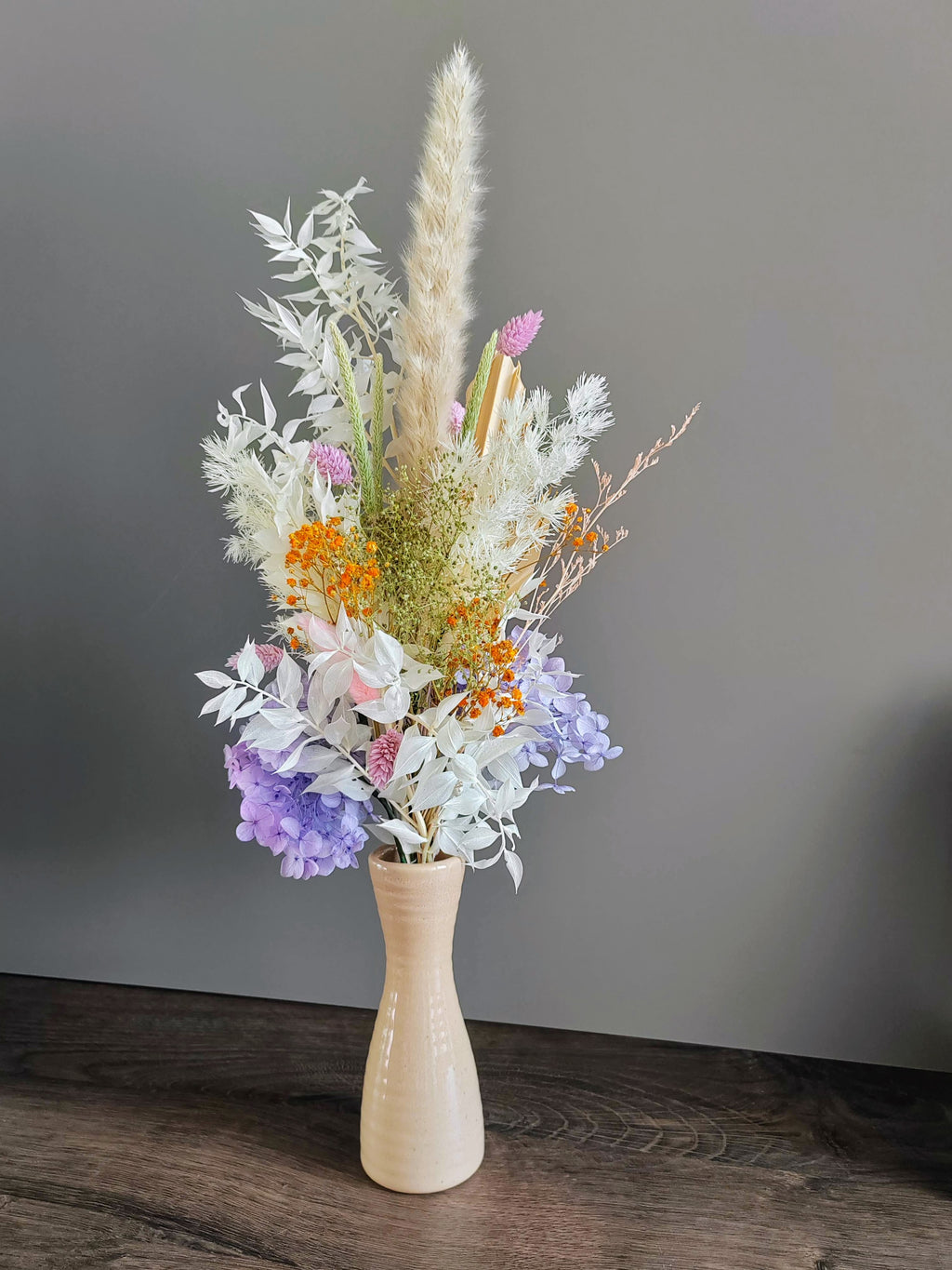 Flores secas pastel lila naranja