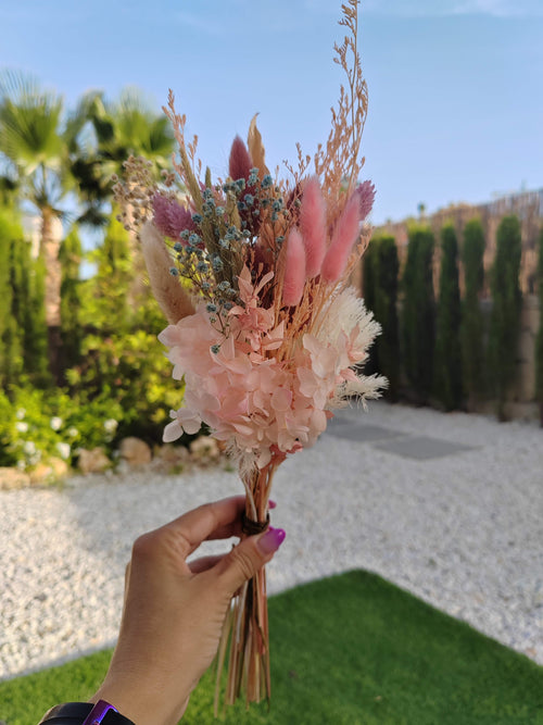 Garden dried flowers