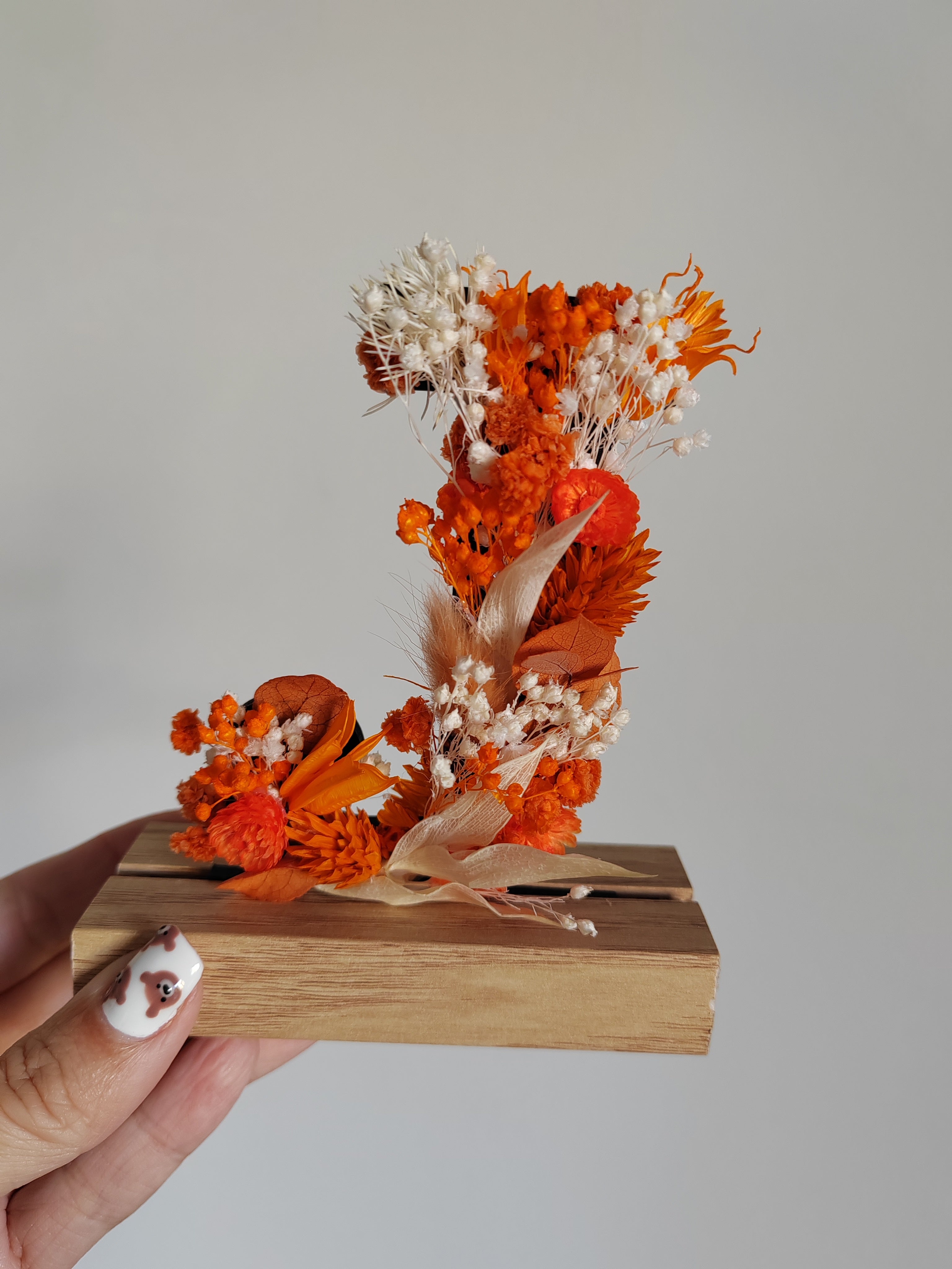 Letras mini de flores secas y preservadas