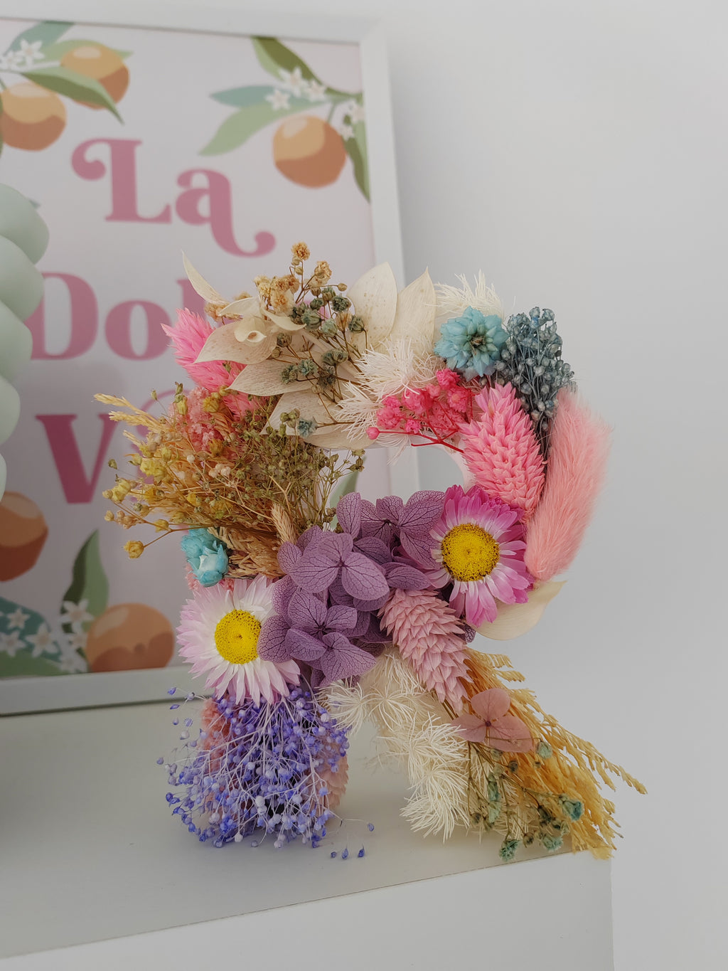 Mini letters with dried and preserved flowers