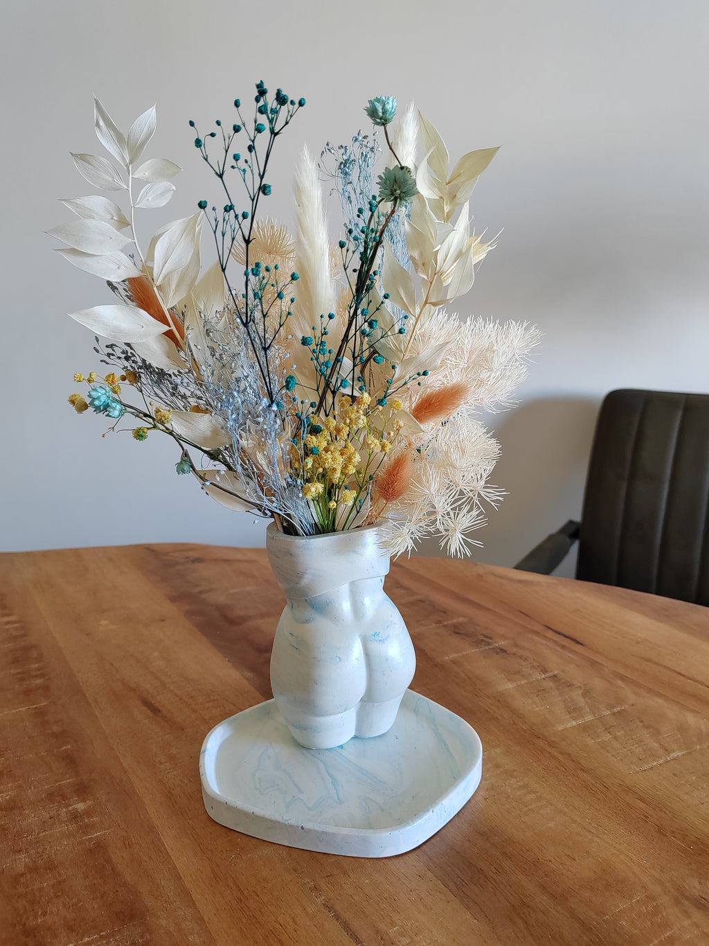 Silhoutte vase Mykonos Muse